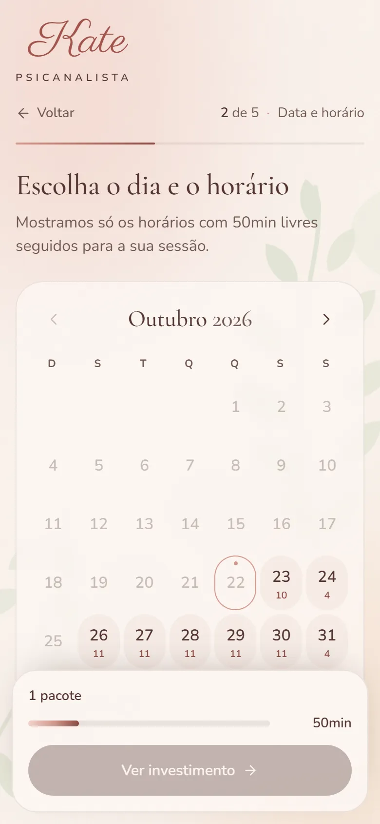 Calendário de outubro com os dias que têm horários livres e quantos horários há em cada um